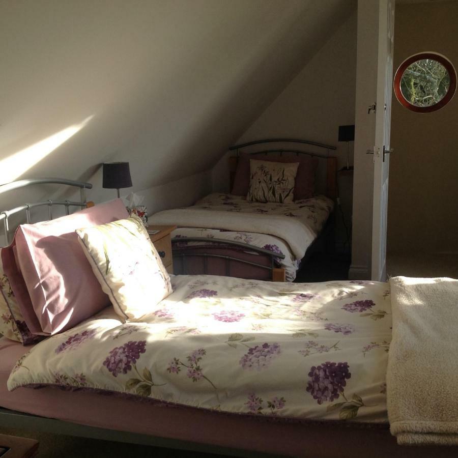 克雷迪顿 East Hillerton House旅馆 外观 照片
